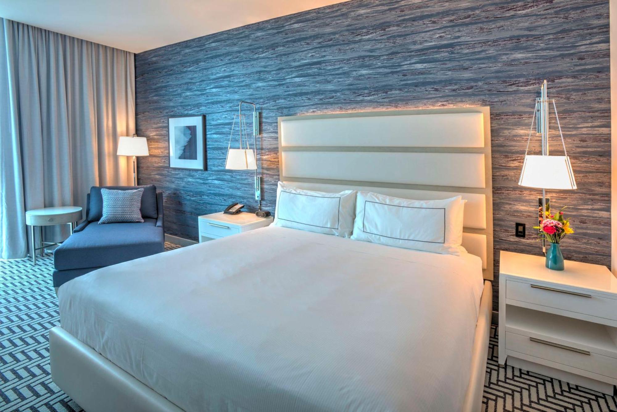 King Room Balcony Oceanfront,1509855112:JPEG